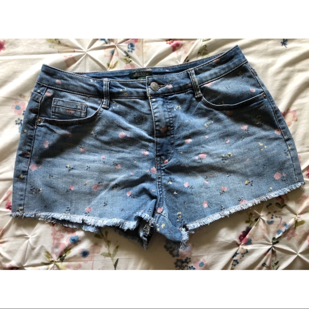 Floral Print Denim Shorts
